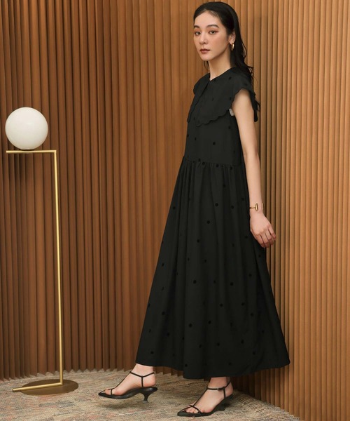 ELFRANK(エルフランク)の「ビッグカラーノースリーブドットロングワンピース(ワンピース・レディース・ブラック・M/L)」の15枚目の写真