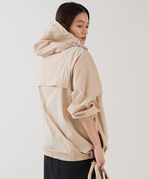 marmors（マルモア）の「【marmors】撥水パッカブルウィンドブレーカー（その他アウター・レディース・ブラウン/ライトベージュ/グレイッシュベージュ・36）」の13枚目の写真