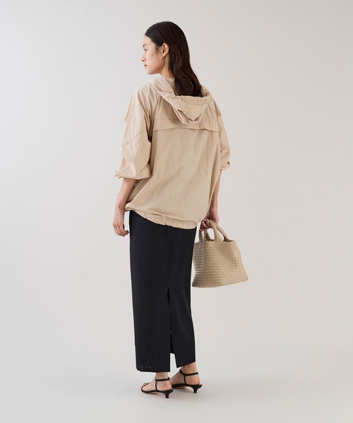 marmors（マルモア）の「【marmors】撥水パッカブルウィンドブレーカー（その他アウター・レディース・ブラウン/ライトベージュ/グレイッシュベージュ・36）」の16枚目の写真