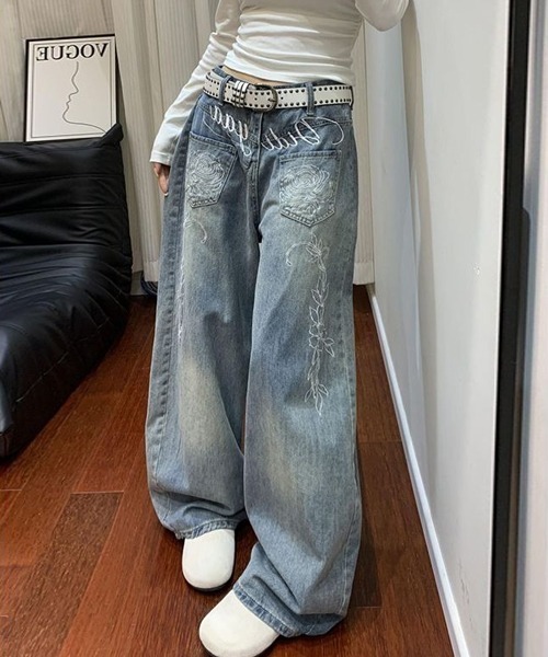 Ressaca(レサーカ)の「花柄刺繍ワイドデニムパンツ(デニムパンツ・レディース・ブルー・L/M)」の10枚目の写真