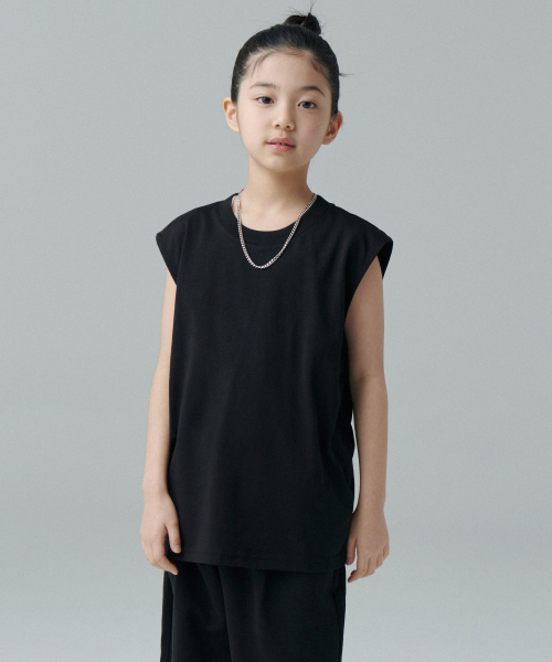 MUSINSA STANDARD KIDS（ムシンサスタンダードキッズ）の「[クールスタンダード] オーバーサイズクルーネックスリーブレストップ [ブラック]（Tシャツ/カットソー・レディース・その他・100/110/120/130/140/150/160）」の3枚目の写真