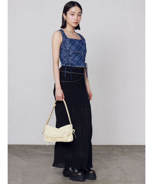 EMODA（エモダ）の「ギャザーリボンナイロンバッグ（ハンドバッグ・レディース・ブラック/ネイビー/イエロー・FREE）」の6枚目の写真