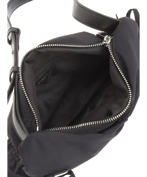 EMODA（エモダ）の「ギャザーリボンナイロンバッグ（ハンドバッグ・レディース・ブラック/ネイビー/イエロー・FREE）」の12枚目の写真