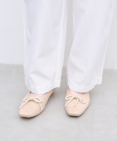 Launa lea(ラウナレア)の「【26春夏新作】ロープリボンスクエアトゥバレエシューズ(B7102A)(バレエシューズ・レディース・イエロー/ピンク/ブラック/ライトベージュ/グレー・22.5cm/23.0cm/23.5cm/24.0cm/24.5cm/22.0cm/25.0cm)」の16枚目の写真