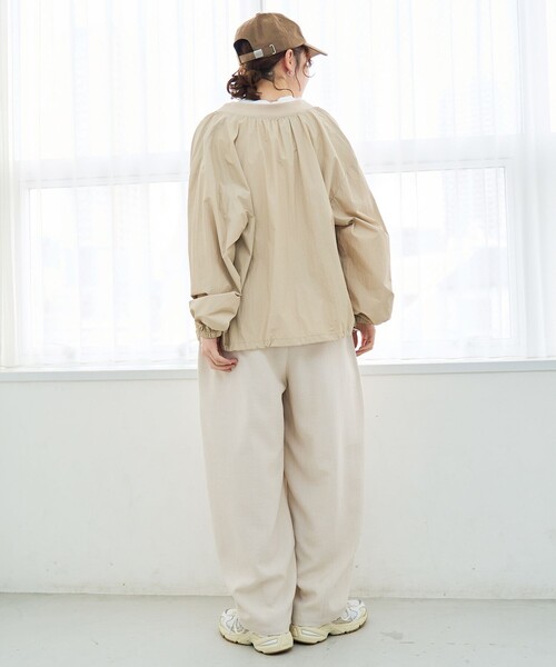 coen(コーエン)の「【撥水/UVカット】C.mt 遮熱ナイロンリップブルゾン(Youtube紹介アイテム)(ブルゾン・レディース・ブラック/クリーム/オフホワイト/ベージュ・L/M)」の17枚目の写真