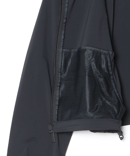 Columbia(コロンビア)の「コロンビア アメイズストレッチジャケット(ナイロンジャケット・レディース・ブラック/サンドグレー・S/M/L/XL)」の3枚目の写真