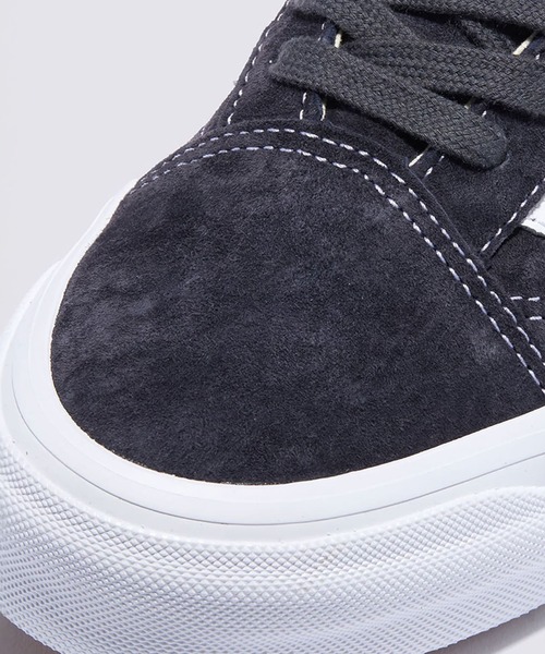 VANS(バンズ)の「VANS PREMIUM オールドスクール ピッグスエード / LX Old Skool PIG SUEDE NINE IR VN000D56BYD1(スニーカー・メンズ・ダークグレー・4)」の5枚目の写真