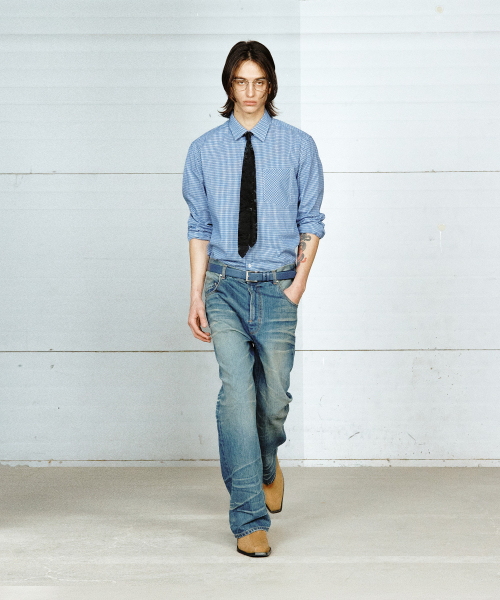 YUJI(ユジ)の「MICRO CHECK SHIRT BLUE(シャツ/ブラウス・レディース・ブルー・SMALL/MEDIUM/LARGE)」の2枚目の写真
