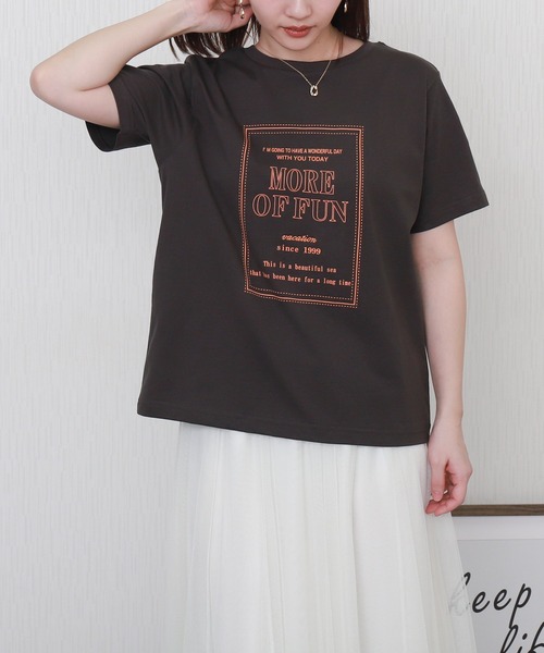 libelle more(リベル モア)の「USAコットンプリント刺繍Tシャツ【接触冷感】(Tシャツ/カットソー・レディース・チャコールグレー/オフホワイト/ブラック/ブラウン・M/L)」の8枚目の写真