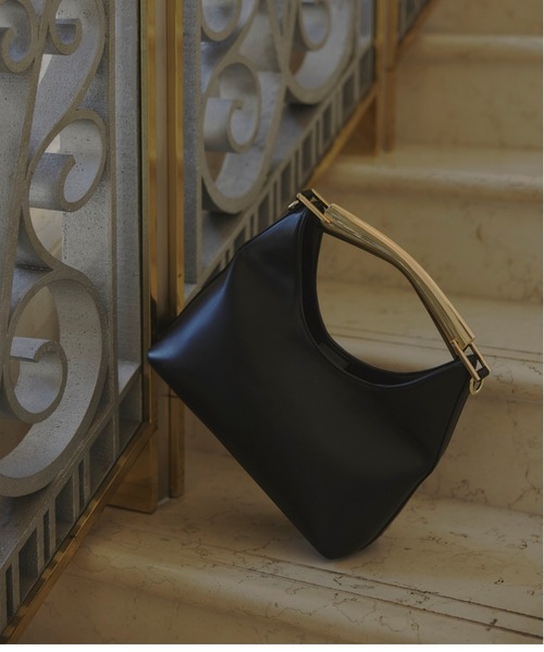 ORGUE(オルグ)の「Gold handle bag/ゴールドハンドルバッグ(ハンドバッグ・レディース・ブラック/アイボリー・FREE)」の2枚目の写真