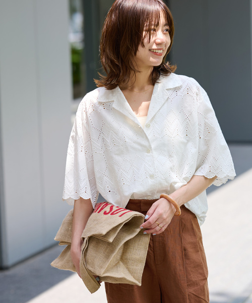 JOURNAL STANDARD relume(ジャーナルスタンダード レリューム)の「《一部WEB限定追加》コットンカットワーク刺繍開襟シャツ(シャツ/ブラウス・レディース・ホワイト/ブラック/ブラック系その他/ホワイト系その他・FREE)」の1枚目の写真