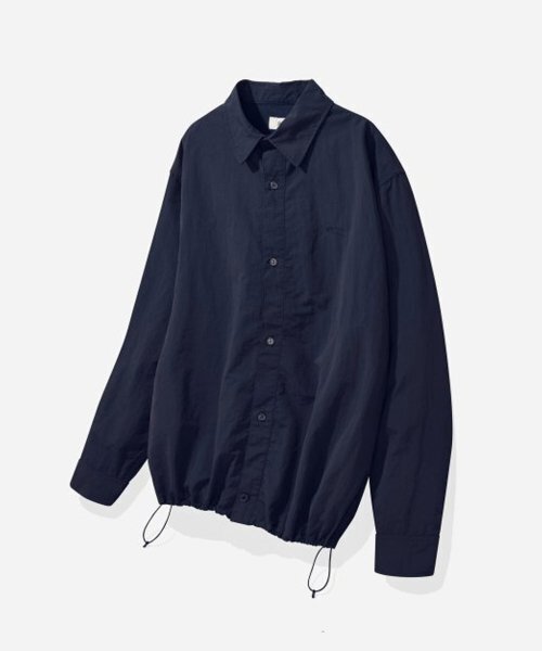 YALE(イェール)の「ナイロンスポーティコーチシャツネイビー(シャツ/ブラウス・レディース・その他・LARGE/MEDIUM/SMALL/X-LARGE/X-SMALL/XX-LARGE)」の1枚目の写真