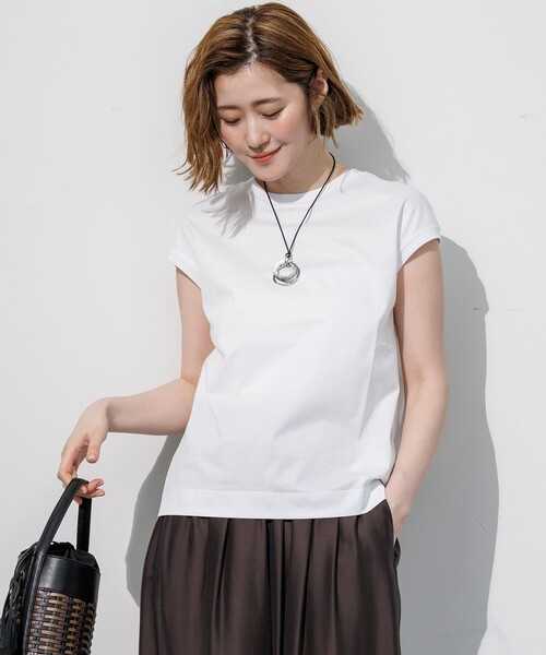 23区(ニジュウサンク)の「シルキータッチ フレンチスリーブ Tシャツ(Tシャツ/カットソー・レディース・グレー系/ベージュ系/ホワイト系/パイングリーン系/ピンク系/カーキ系/ダルブルー系/ブラック系/ネイビー系・38)」の1枚目の写真