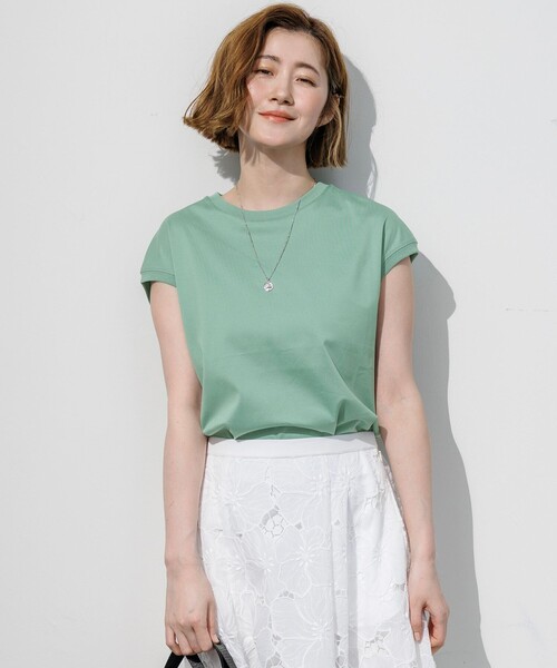 23区(ニジュウサンク)の「シルキータッチ フレンチスリーブ Tシャツ(Tシャツ/カットソー・レディース・グレー系/ベージュ系/ホワイト系/パイングリーン系/ピンク系/カーキ系/ダルブルー系/ブラック系/ネイビー系・38)」の6枚目の写真