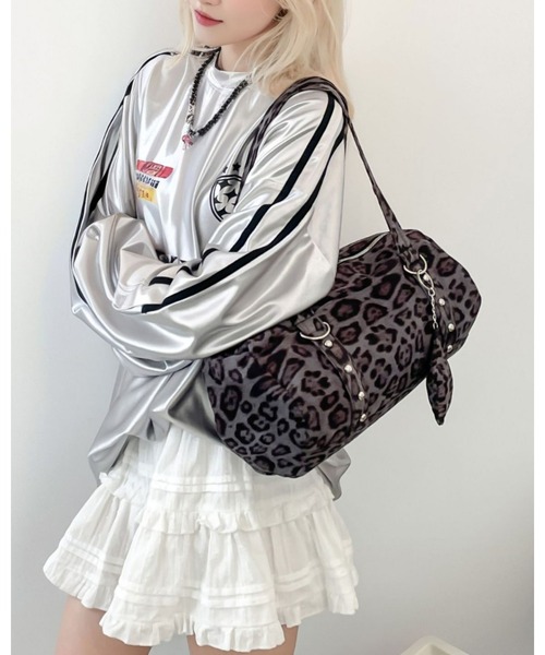 CHEER(チアー)の「スタッズライン・カモフラボストンバッグ(トートバッグ・レディース・カモフラージュ/パープル系その他・フリー)」の15枚目の写真