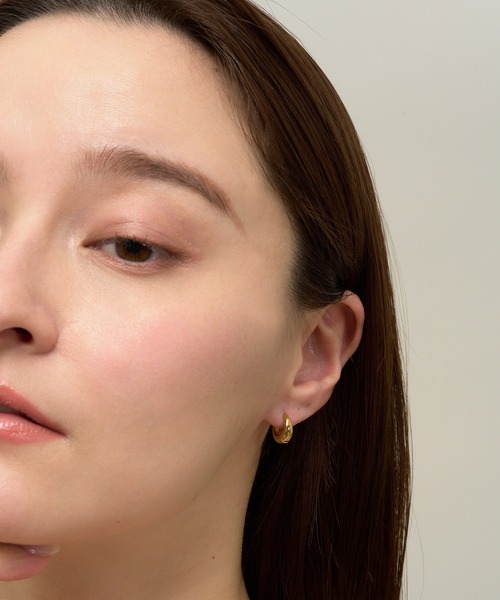 VATSURICA（バツリカ）の「〈LOINE〉金属アレルギー対応 / ステンレス / ミニ ドロップ フープピアス 11mm（ピアス（両耳用）・レディース・ゴールド・FREE）」の3枚目の写真