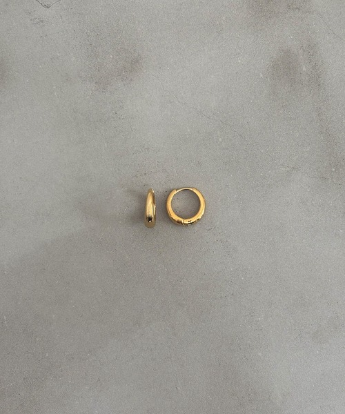 VATSURICA（バツリカ）の「〈LOINE〉金属アレルギー対応 / ステンレス / ミニ ドロップ フープピアス 11mm（ピアス（両耳用）・レディース・ゴールド・FREE）」の11枚目の写真