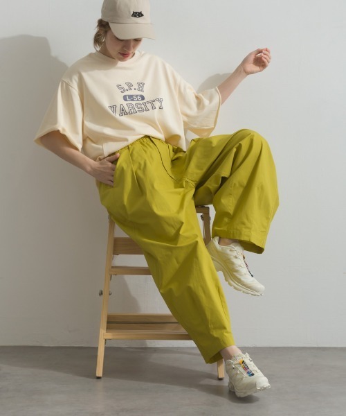 OMNES(オムネス)の「カレッジプリントスウェット半袖Tシャツ(Tシャツ/カットソー・レディース・ライトグレー/チャコールグレー/ライトブルー/アイボリー/グリーン・FREE)」の10枚目の写真