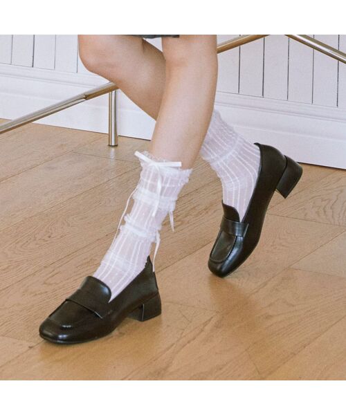 SPUR(シュプール)の「Rame Middle Heel パンプスローファー 4cm -VS9011 (2color)(パンプス・レディース・ブラック/アイボリー・23.5cm/23cm/24.5cm/24cm/25cm)」の2枚目の写真