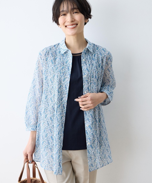 DECOY SINCE 1981(デコイシンスイチキュウハチイチ)の「【Liberty】花柄リバティシアーピンタックブラウス(シャツ/ブラウス・レディース・ブルー/ピンク・9号/11号/13号)」の1枚目の写真