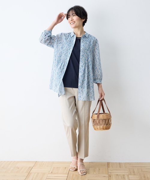 DECOY SINCE 1981(デコイシンスイチキュウハチイチ)の「【Liberty】花柄リバティシアーピンタックブラウス(シャツ/ブラウス・レディース・ブルー/ピンク・9号/11号/13号)」の12枚目の写真