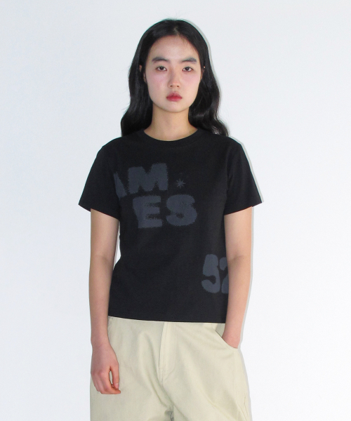 AMESWORLDWIDE(アメスワールドワイド)の「SPRAY 52 TYPO TEE BLACK(Tシャツ/カットソー・レディース・その他・SMALL/MEDIUM/LARGE)」の7枚目の写真