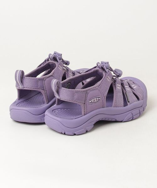 KEEN(キーン)の「NEWPORT H2 / ニューポート エイチツー / レディース サンダル(サンダル・レディース・パープル・24cm/23.5cm/23cm/22.5cm/26cm/25.5cm/25cm/24.5cm)」の2枚目の写真