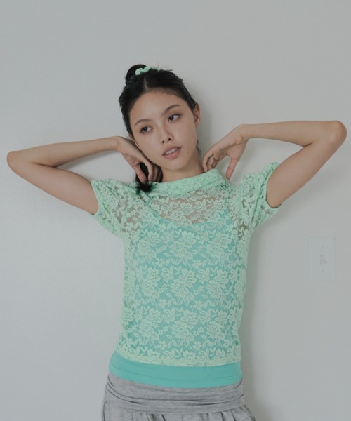 FEKETE（フェケテ）の「lace asymmetric collar puff blouse / 総レースパフスリーブブラウス（Tシャツ/カットソー・レディース・ミント/ホワイト/ブラック・SMALL/LARGE/MEDIUM）」の11枚目の写真