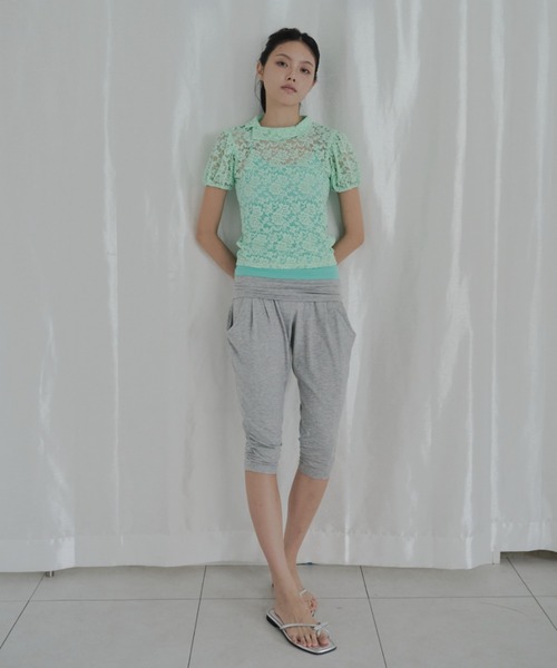 FEKETE（フェケテ）の「lace asymmetric collar puff blouse / 総レースパフスリーブブラウス（Tシャツ/カットソー・レディース・ミント/ホワイト/ブラック・SMALL/LARGE/MEDIUM）」の16枚目の写真