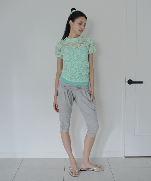 FEKETE（フェケテ）の「lace asymmetric collar puff blouse / 総レースパフスリーブブラウス（Tシャツ/カットソー・レディース・ミント/ホワイト/ブラック・SMALL/LARGE/MEDIUM）」の18枚目の写真