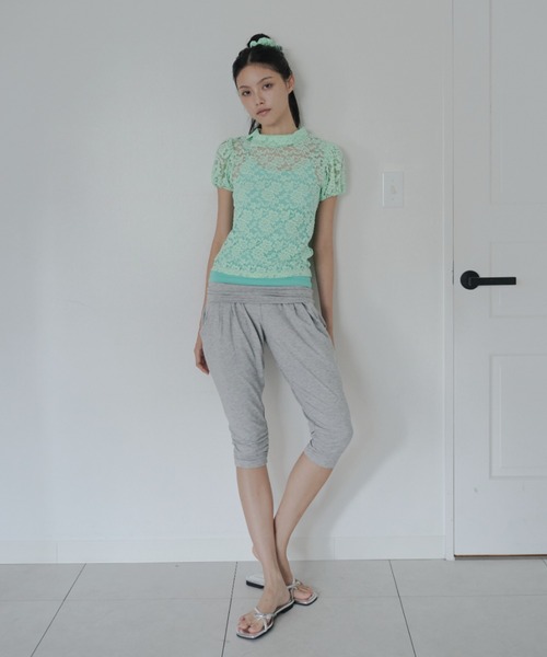 FEKETE（フェケテ）の「lace asymmetric collar puff blouse / 総レースパフスリーブブラウス（Tシャツ/カットソー・レディース・ミント/ホワイト/ブラック・SMALL/LARGE/MEDIUM）」の19枚目の写真