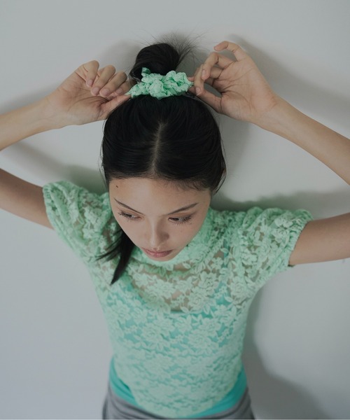 FEKETE（フェケテ）の「lace asymmetric collar puff blouse / 総レースパフスリーブブラウス（Tシャツ/カットソー・レディース・ミント/ホワイト/ブラック・SMALL/LARGE/MEDIUM）」の10枚目の写真