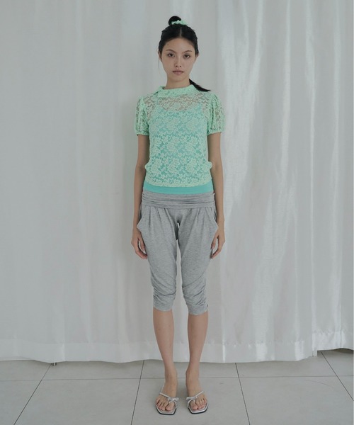 FEKETE（フェケテ）の「lace asymmetric collar puff blouse / 総レースパフスリーブブラウス（Tシャツ/カットソー・レディース・ミント/ホワイト/ブラック・SMALL/LARGE/MEDIUM）」の17枚目の写真