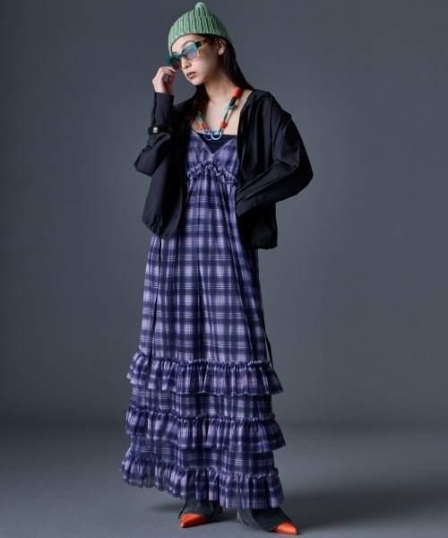 GEVS.（ジェイヴィス）の「シアーチェックキャミソールワンピース＜大きいサイズ有＞GEVS.（ワンピース・レディース・ピンク系/ブルー系・LL/L/M/5L/4L/3L）」の7枚目の写真