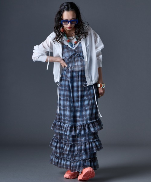 GEVS.（ジェイヴィス）の「シアーチェックキャミソールワンピース＜大きいサイズ有＞GEVS.（ワンピース・レディース・ピンク系/ブルー系・LL/L/M/5L/4L/3L）」の19枚目の写真