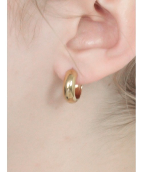 Bilan(ビラン)の「【BILAN】ワンタッチフープピアス(サージカルステンレス)(ピアス(両耳用)・レディース・シルバー/ゴールド・FREE)」の4枚目の写真