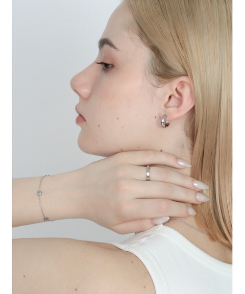 Bilan(ビラン)の「【BILAN】ワンタッチフープピアス(サージカルステンレス)(ピアス(両耳用)・レディース・シルバー/ゴールド・FREE)」の13枚目の写真
