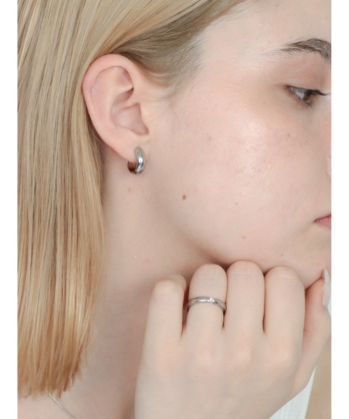 Bilan(ビラン)の「【BILAN】ワンタッチフープピアス(サージカルステンレス)(ピアス(両耳用)・レディース・シルバー/ゴールド・FREE)」の11枚目の写真