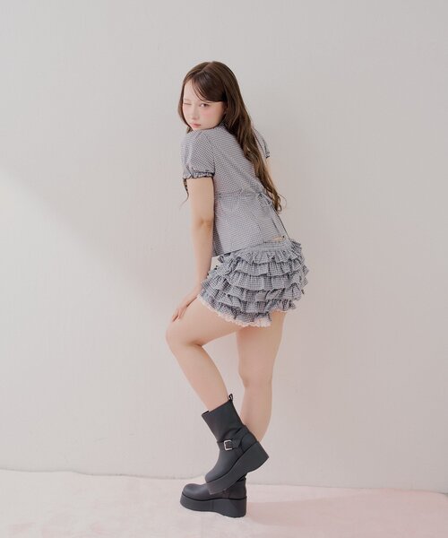 Chico(チコ)の「【セットアップ対応】レースレイヤードティアードショートパンツ(その他パンツ・レディース・ブラウン系その他2/ホワイト/ブラック系その他2・MEDIUM/SMALL)」の9枚目の写真
