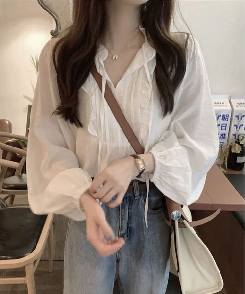 BLANC FICELLE(ブランフィセル)の「バルーンスリーブ 薄手シャツ(シャツ/ブラウス・レディース・White・M/L/XL)」の5枚目の写真
