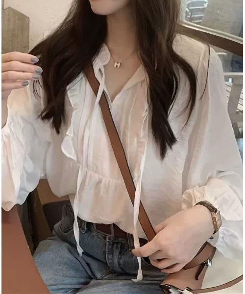 BLANC FICELLE(ブランフィセル)の「バルーンスリーブ 薄手シャツ(シャツ/ブラウス・レディース・White・M/L/XL)」の6枚目の写真