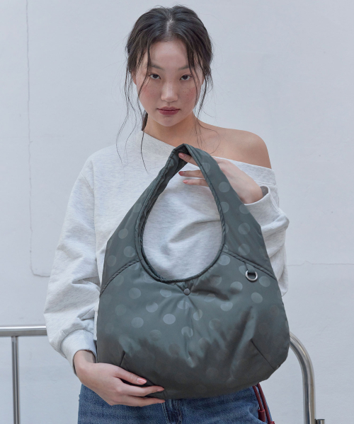 HAVEAWHALE(ハブアホエール)の「dot padding bag (KH)(ショルダーバッグ・レディース・その他・FREE)」の3枚目の写真