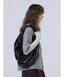 Glossy Mid Tangle Twist Bag_Black
