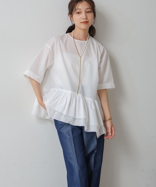 Bou Jeloud(ブージュルード)の「ペプラムフリルTシャツブラウス(シャツ/ブラウス・レディース・オフホワイト・MEDIUM)」の6枚目の写真