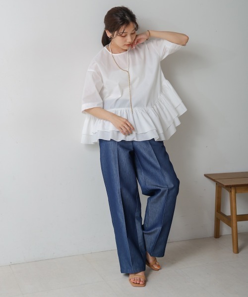 Bou Jeloud(ブージュルード)の「ペプラムフリルTシャツブラウス(シャツ/ブラウス・レディース・オフホワイト・MEDIUM)」の7枚目の写真
