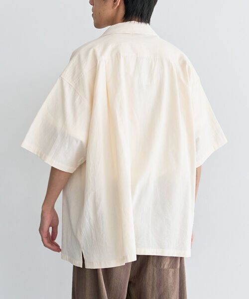 CRAFT STANDARD BOUTIQUE(クラフトスタンダードブティック)の「花柄オープンカラーシャツ(シャツ/ブラウス・メンズ・チャコールグレー/アイボリー/ブラウン・M/L)」の6枚目の写真
