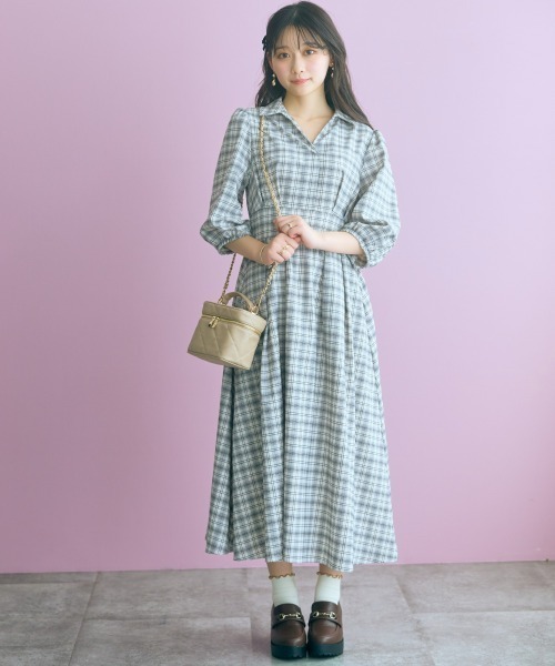 marun(マルン)の「<大きいサイズ>チェック柄スキッパーワンピース marun(ワンピース・レディース・ブラック系/ピンク系・L/4L/3L/LL/5L)」の22枚目の写真