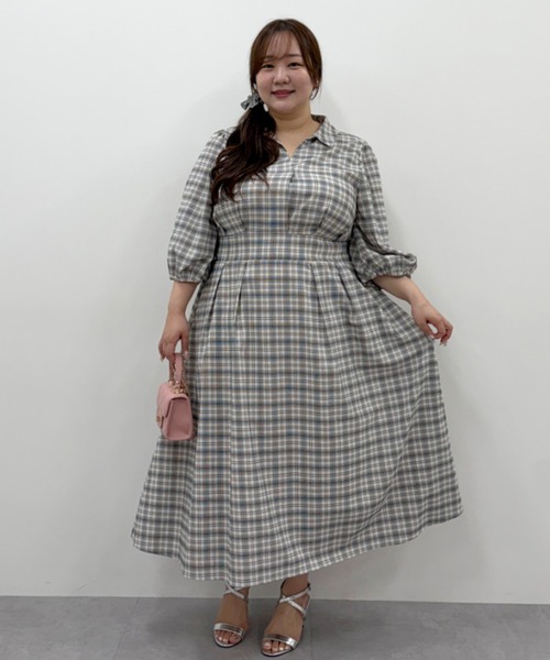 marun(マルン)の「<大きいサイズ>チェック柄スキッパーワンピース marun(ワンピース・レディース・ブラック系/ピンク系・L/4L/3L/LL/5L)」の5枚目の写真