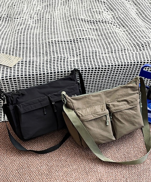 WESTBOY(ウエストボーイ)の「Y2K ツインポケット ナイロンショルダーバッグ WO26W2BG04(ショルダーバッグ・メンズ・グリーン/ブラック・FREE)」の15枚目の写真