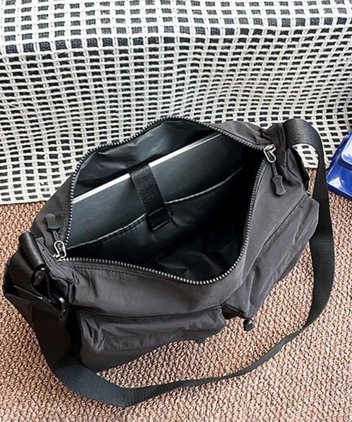 WESTBOY(ウエストボーイ)の「Y2K ツインポケット ナイロンショルダーバッグ WO26W2BG04(ショルダーバッグ・メンズ・グリーン/ブラック・FREE)」の22枚目の写真